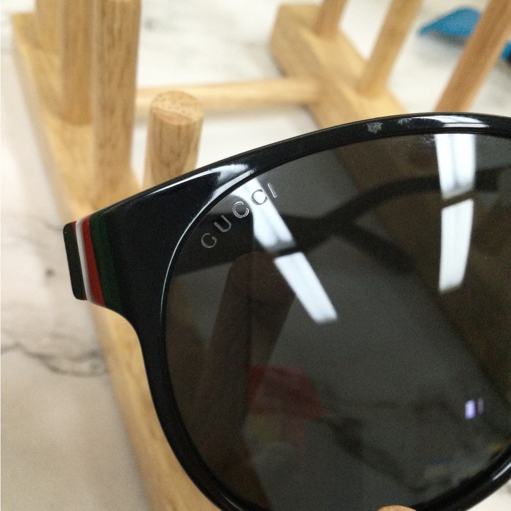 GUC Gucci Black Sunglasses with Signature Stripe